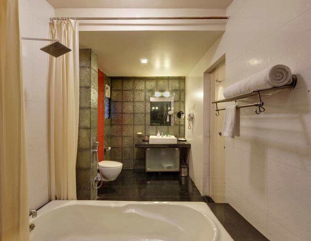 Citrus Hotel Kolhapur Extérieur photo