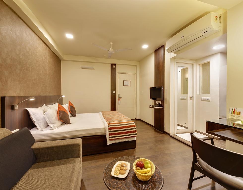 Citrus Hotel Kolhapur Extérieur photo