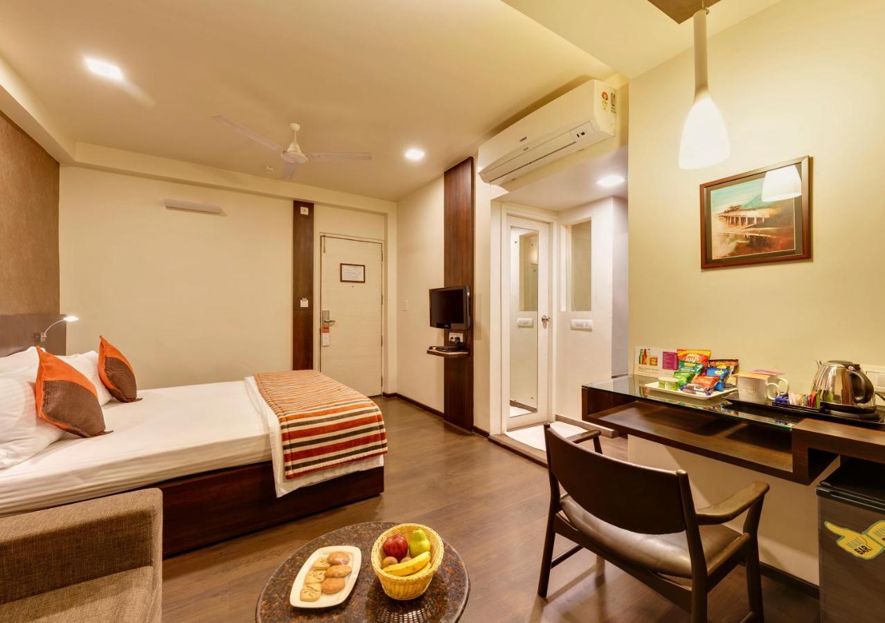Citrus Hotel Kolhapur Extérieur photo