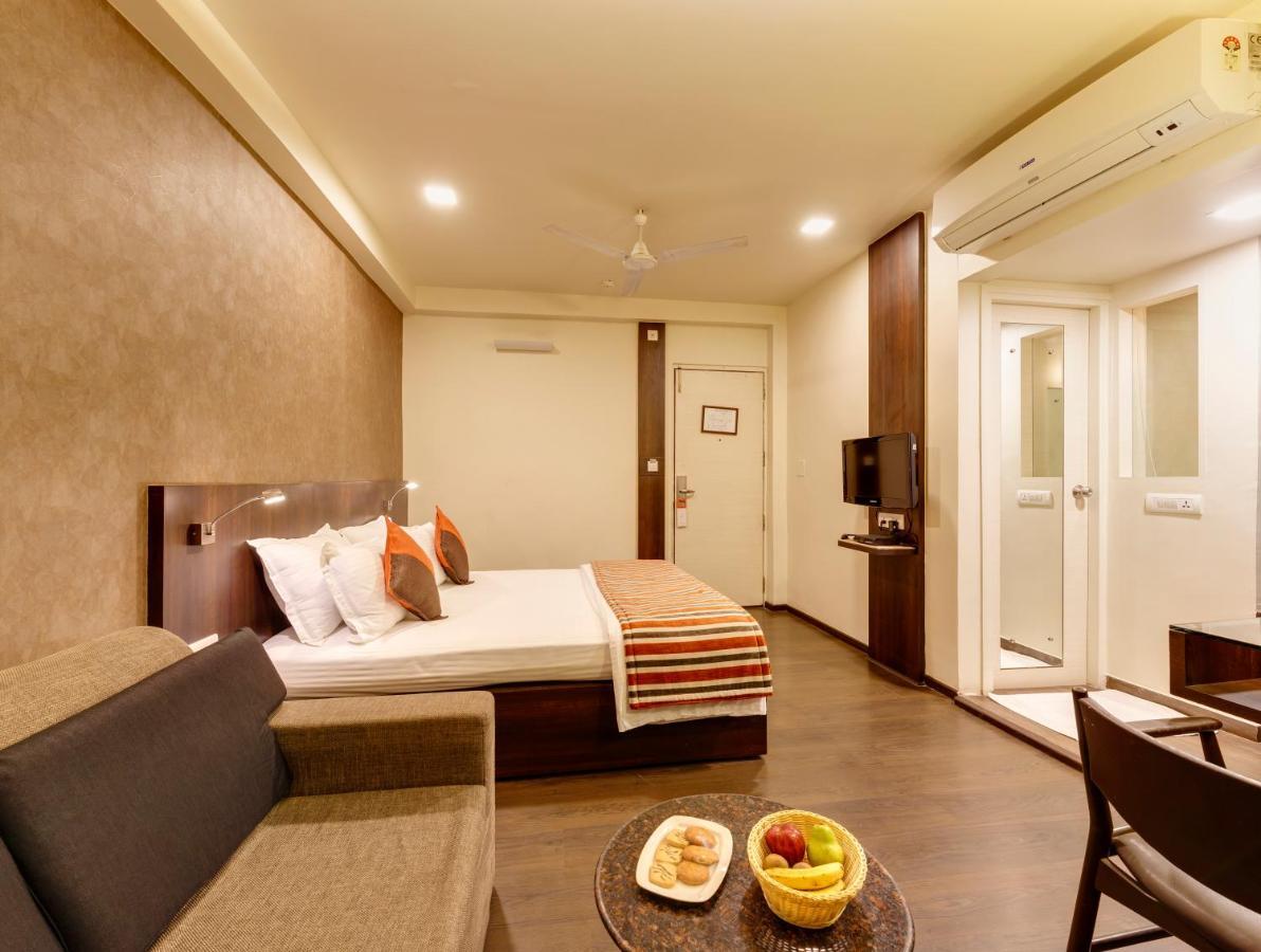 Citrus Hotel Kolhapur Extérieur photo