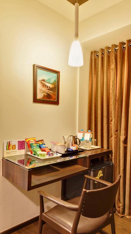 Citrus Hotel Kolhapur Extérieur photo